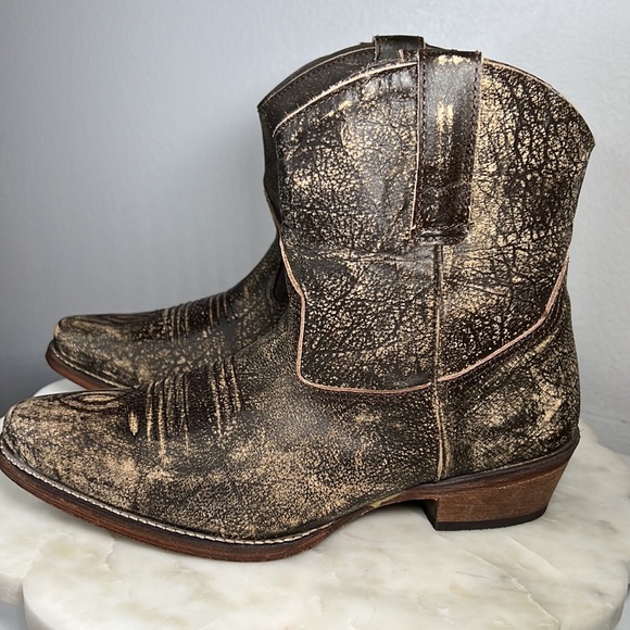 Roper Womens Dusty Distressed Snip Toe Casual Boots Ankle Low Heel 1-2 - Picture 10 of 16